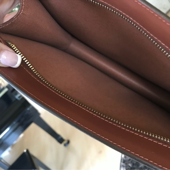 Excellent Louis Vuitton Monogram Pochette Homme Clutch - Picture 14 of 17